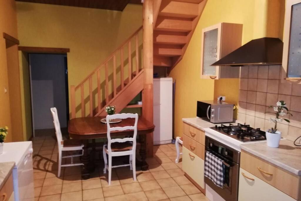Belle Demeure Avec Espaces Verts Gauriac المظهر الخارجي الصورة